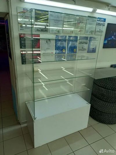 Лот: 25304403. Фото: 1. Витрина стеклянная на тумбе открытая. Торговое