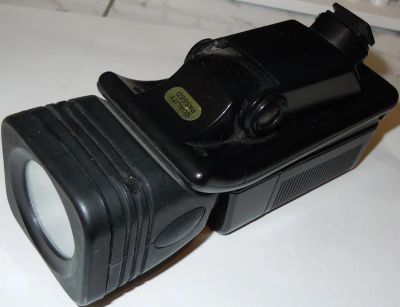 Лот: 7614319. Фото: 1. накамерный свет Hama magnum 30... Вспышки, осветители, рассеиватели