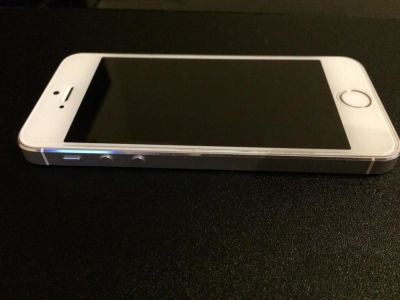 Лот: 6255116. Фото: 1. iPhone 5s 16Gb. Смартфоны