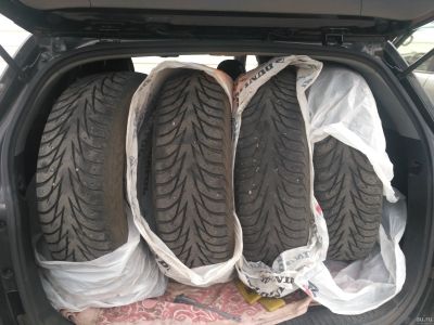 Лот: 17842063. Фото: 1. Шины 235/65 R17 Yokohama Ice Guard... Шины