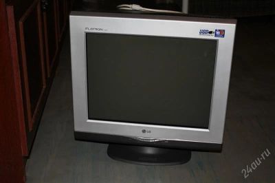 Лот: 1593360. Фото: 1. монитор LG FLATRON F920P. ЭЛТ-мониторы