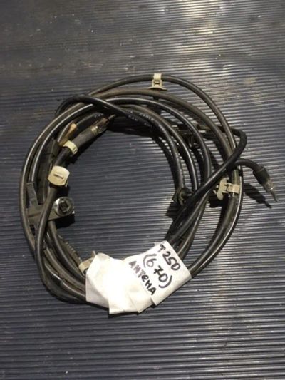 Лот: 21717634. Фото: 1. провод антенны Chevrolet Aveo... Двигатель и элементы двигателя