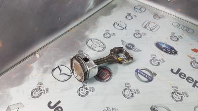 Лот: 24010965. Фото: 1. Поршень с шатуном Toyota RAV-4... Двигатель и элементы двигателя