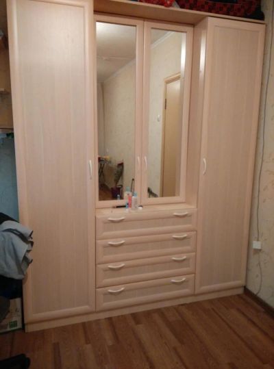 Лот: 6190043. Фото: 1. Шкаф с комодом. Шкафы, шкафы-купе
