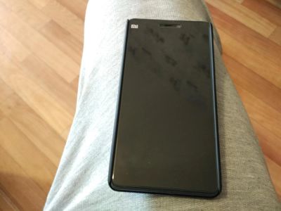 Лот: 7403114. Фото: 1. Xiaomi mi4c серый в отличном состоянии... Смартфоны