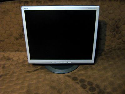 Лот: 20277335. Фото: 1. Монитор NEC AccuSync LCD73V, model... ЖК-мониторы