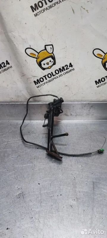 Лот: 22463009. Фото: 1. Боковая подножка Suzuki gsx 600... Запчасти