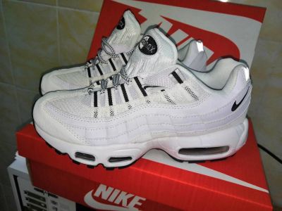 Лот: 12725093. Фото: 1. Кроссовки Nike Air Max 95 white. Кеды, кроссовки, слипоны