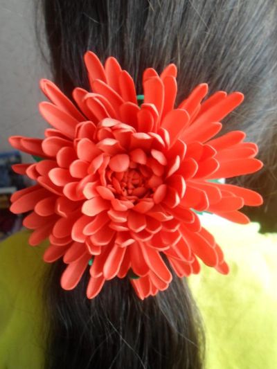Лот: 7175201. Фото: 1. Хризантема заколка для волос автомат. Цветы из ткани