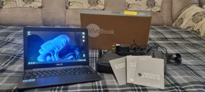 Лот: 19583643. Фото: 1. Ноутбук ASUS VivoBook E203MA-FD017T. Ноутбуки