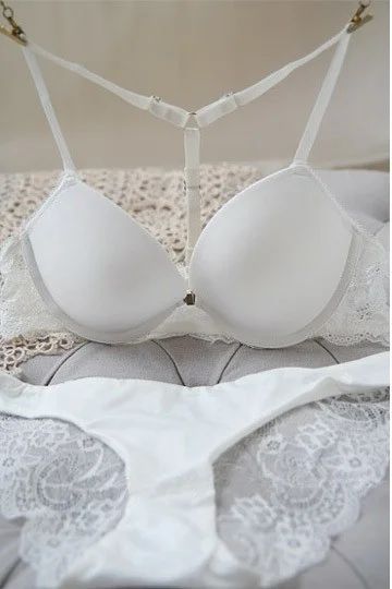 Лот: 4717432. Фото: 1. комплект нижнего белья (бюстгалтер... Нижнее бельё
