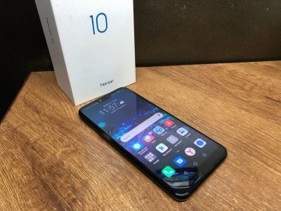 Лот: 15207306. Фото: 1. Смартфон Honor 10 128Gb. Смартфоны