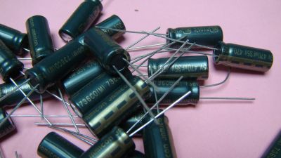 Лот: 11809334. Фото: 1. Конденсаторы 470uF * 35v Jamicon... Конденсаторы