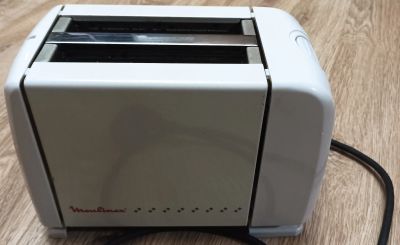 Лот: 19874532. Фото: 1. Тостер Moulinex W 94. Кухонная