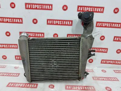 Лот: 21047543. Фото: 1. Радиатор интеркулера Mazda Mpv... Двигатель и элементы двигателя