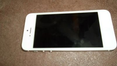 Лот: 4684659. Фото: 1. Iphone 5 16 gb White. Смартфоны
