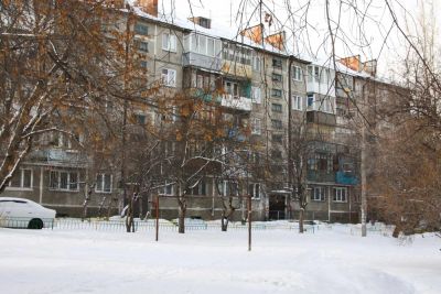 Лот: 6905375. Фото: 1. продам 2 ком. на Юшкова 28а. Квартиры, студии