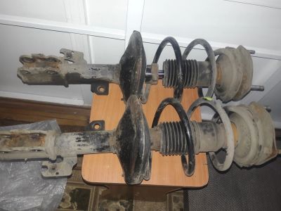 Лот: 15483386. Фото: 1. Стойки передние Toyota camry ACV30. Ходовая, подвеска, рулевое управление
