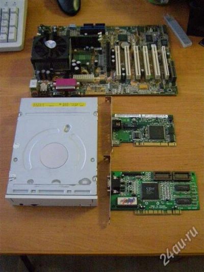 Лот: 1694099. Фото: 1. asus tusl2-c + compaq 10/100... Материнские платы