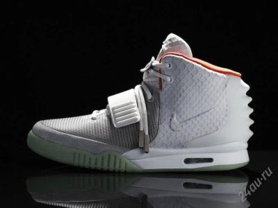 Лот: 2330722. Фото: 1. Nike yeezy. Другое (мужская обувь)