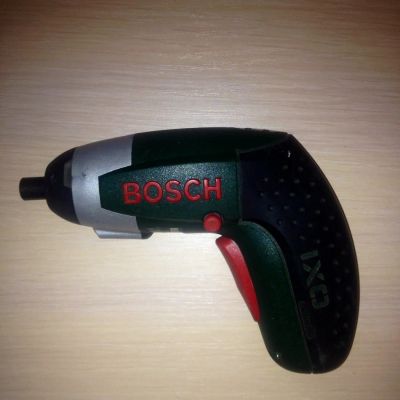 Лот: 5117674. Фото: 1. Отвертка аккумуляторная Bosch... Электроинструмент