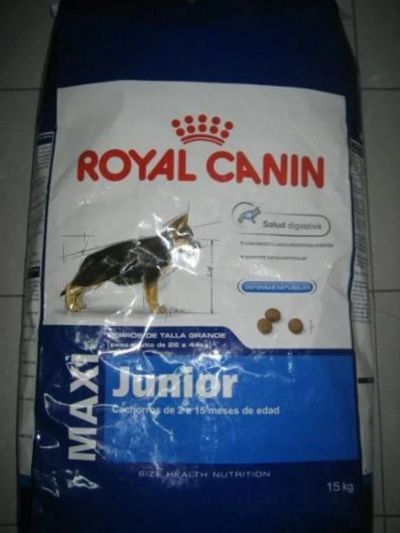 Лот: 6640798. Фото: 1. Royal Canin Maxi Junior 15кг... Корма