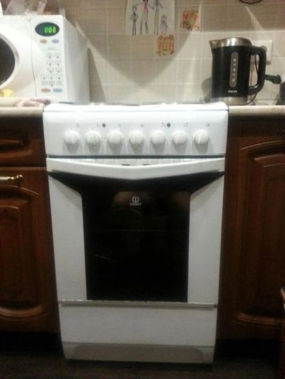 Лот: 4589117. Фото: 1. Indesit Электроплита с грилем. Плиты, духовые шкафы, варочные поверхности
