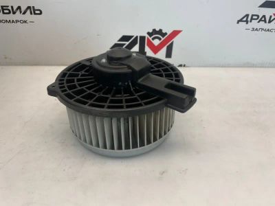 Лот: 25781346. Фото: 1. мотор печки LEXUS RX300 MCU10. Двигатель и элементы двигателя