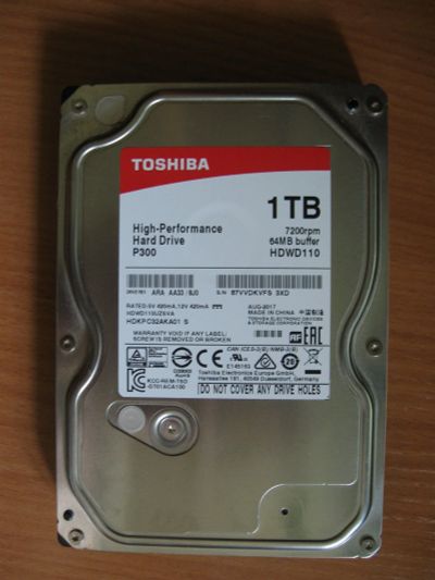 Лот: 14832554. Фото: 1. Toshiba HDWD110 1TB 3.5" (2). Жёсткие диски (HDD)