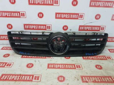 Лот: 20898364. Фото: 1. Решетка радиатора Volkswagen Polo... Кузов