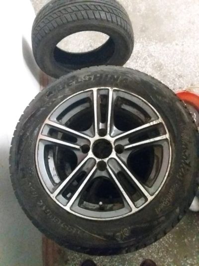 Лот: 12235846. Фото: 1. Зимние колеса R14 4x100 185/65. Шины