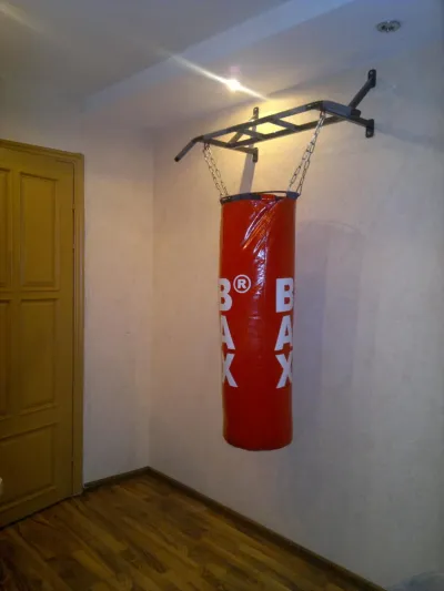 Турник боксерский с грушей 071826 BODYGYM