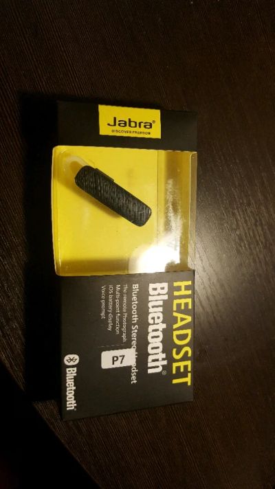 Лот: 11434550. Фото: 1. Продам Bluetooth гарнитуру Jabra... Красноярск