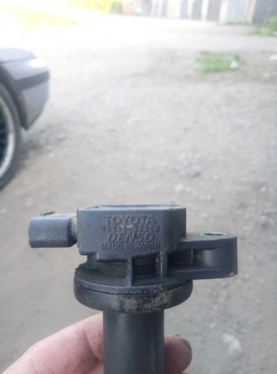 Лот: 16033267. Фото: 1. Катушка зажигания denso 90919-02240. Электрооборудование