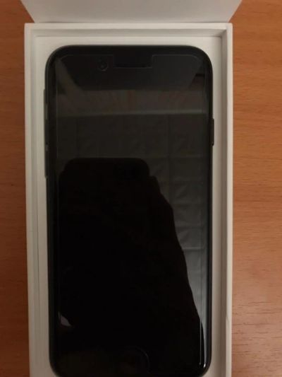 Лот: 8474526. Фото: 1. iPhone 7, 128 gb, чёрный. Смартфоны