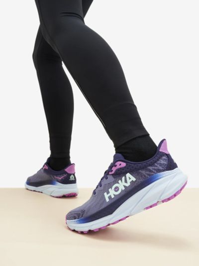 Лот: 24287888. Фото: 1. Кроссовки женские Hoka One One... Кеды, кроссовки, слипоны