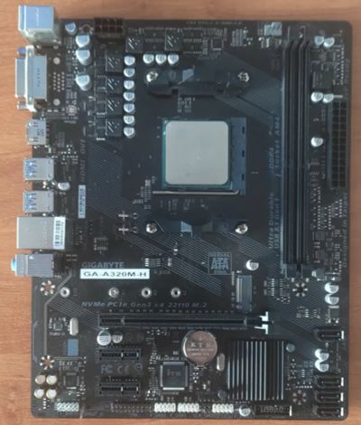 Лот: 21347655. Фото: 1. Gigabyte GA-A320M-H + Ryzen 1700. Комплекты запчастей