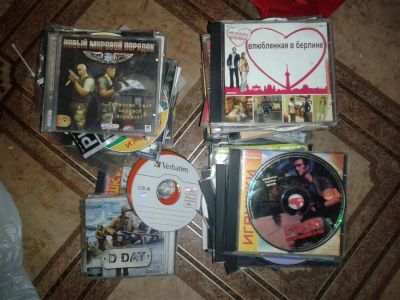Лот: 3126927. Фото: 1. Игры, фильмы, программы Одним... CD, DVD, BluRay