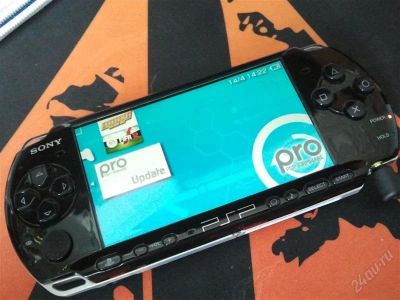 Лот: 2161177. Фото: 1. Продам Psp-3008 pb срочно!. Игровые приставки, консоли