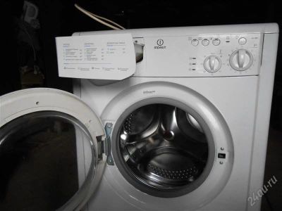 Лот: 2289255. Фото: 1. indesit wiu 82 отл состояние. Стиральные машины