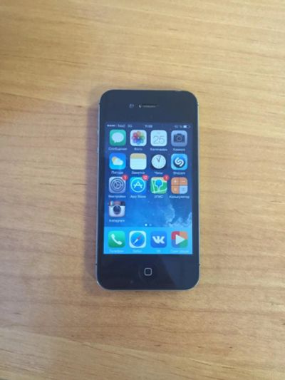 Лот: 6987760. Фото: 1. iPhone 4s black 16gb. Смартфоны
