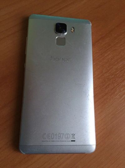 Лот: 10769226. Фото: 1. Honor 7 16gb. Смартфоны
