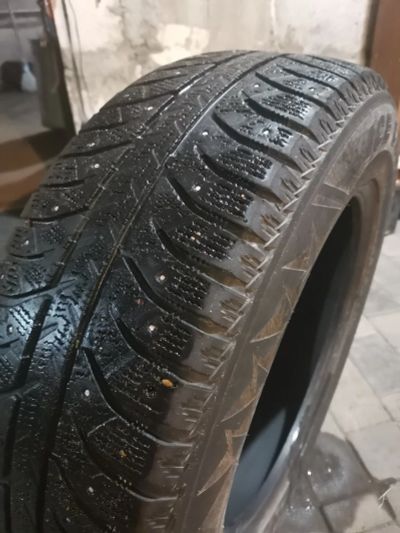 Лот: 16812267. Фото: 1. шины Bridgestone 235/65/r18. Шины