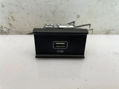 Лот: 24865149. Фото: 1. USB Разъем Kia Seltos SP2. Кузов