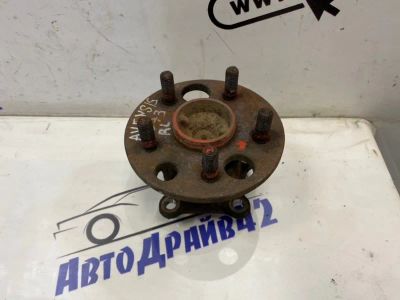 Лот: 21713093. Фото: 1. ступица toyota Avensis AT220L. Двигатель и элементы двигателя