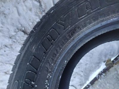 Лот: 14999396. Фото: 1. Шины Michelin 245 70 r16. Шины