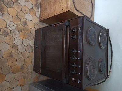 Лот: 17409296. Фото: 1. Продается плита. Плиты, духовые шкафы, варочные поверхности