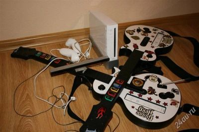 Лот: 1831368. Фото: 1. WII Nintendo, Прошита , Две гитары... Игровые приставки, консоли