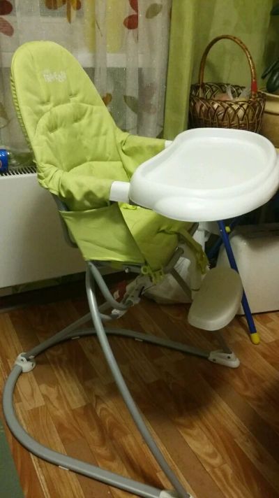 Лот: 11382068. Фото: 1. Стул для кормления Happy Baby... Стульчики для кормления