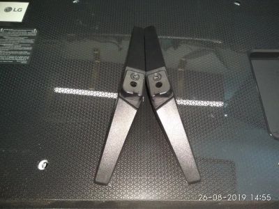 Лот: 14457397. Фото: 1. ножки tv LG 32LK510BPLD. Кронштейны, стойки, подставки